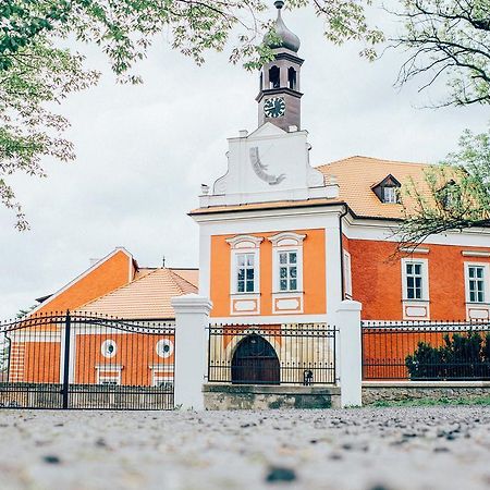 Savoia Castle Guest House Skvorec Bagian luar foto